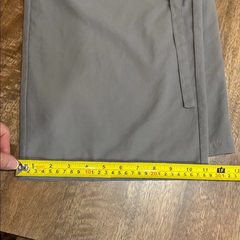 Halara Wide Leg Cargo Pants in Gray Size Medium. Like new! - Picture 7 of 10